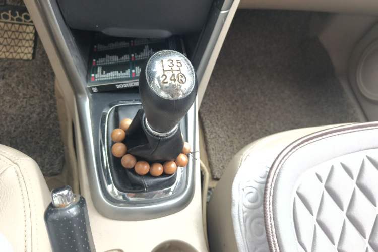 Used Chery Tiggo 3 2014 1.6L Manual Zhishang Edition Gear Lever