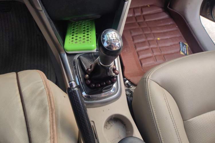 Used Chery Tiggo 3 2014 1.6L Manual Zhishang Edition Gear Lever