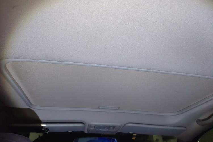 Used Chery Tiggo 3 2014 1.6L Manual Zhishang Edition Headliner
