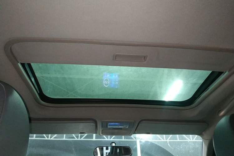 Used Chery Tiggo 3 2014 1.6L Manual Zhishang Edition Headliner