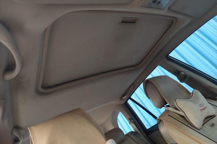Used Chery Tiggo 3 2014 1.6L Manual Zhishang Edition Headliner