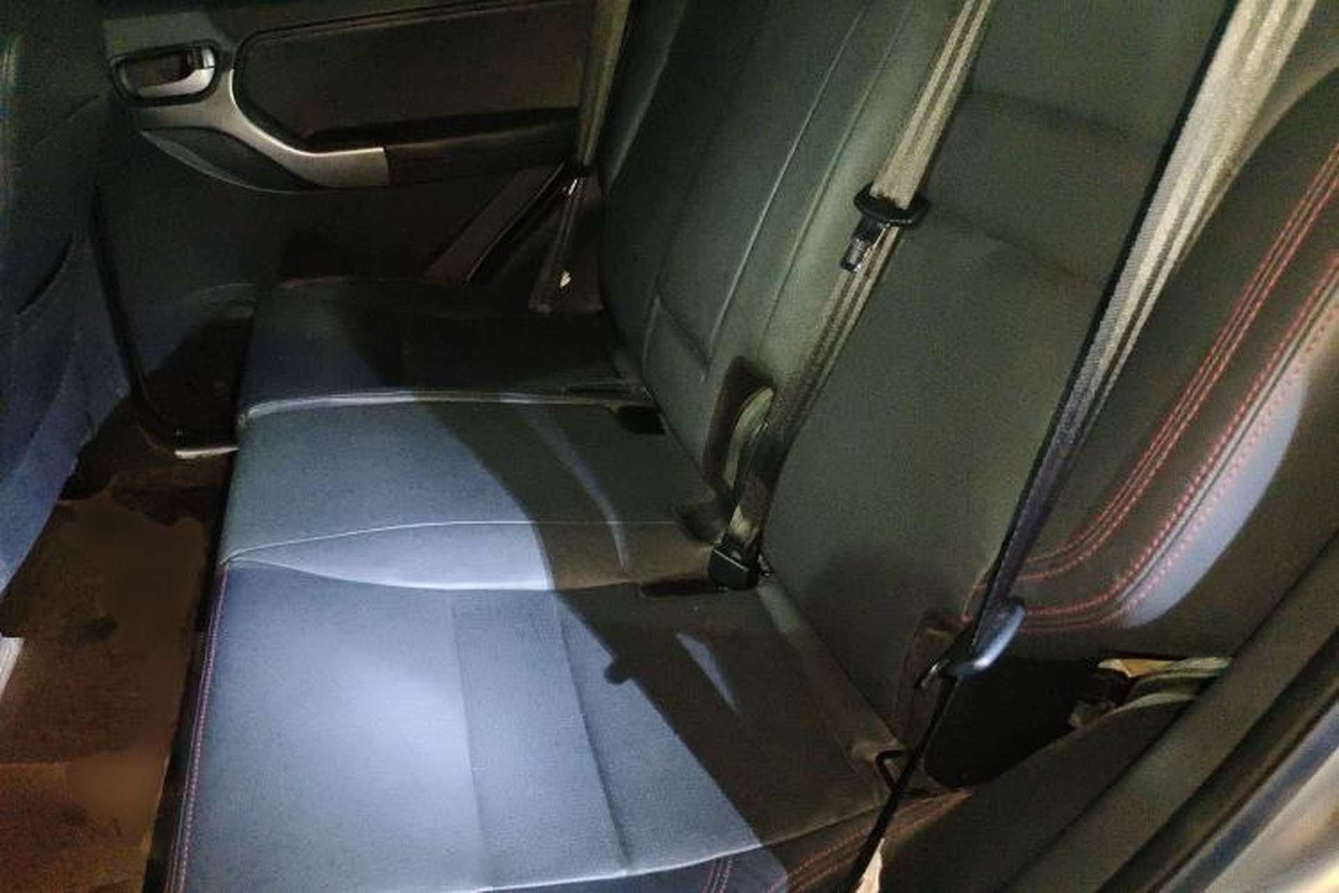 Used Chery Tiggo 3 2014 1.6L Manual Zhishang Edition Left Rear Seat