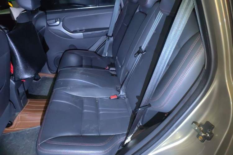 Used Chery Tiggo 3 2014 1.6L Manual Zhishang Edition Left Rear Seat