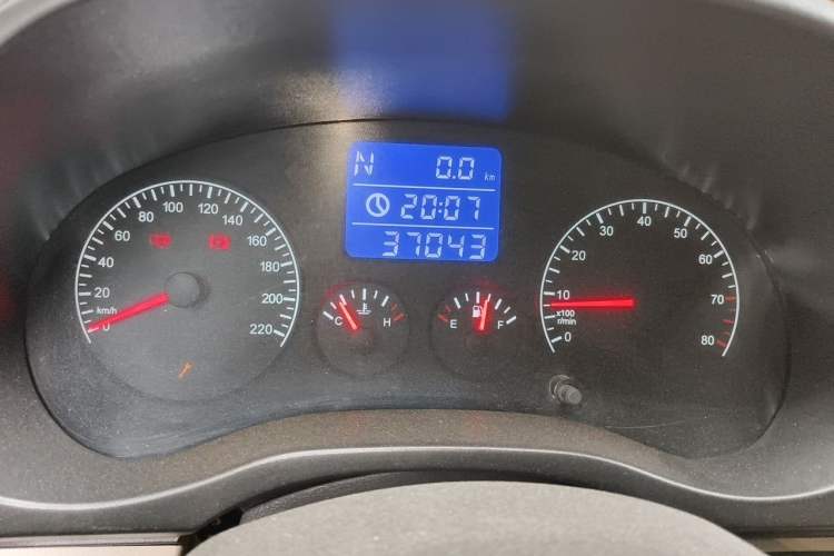 Used Chery Tiggo 3 2014 1.6L CVT ZhiShang Edition Odometer Close Up