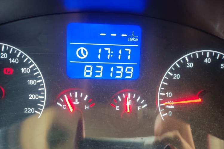 Used Chery Tiggo 3 2014 1.6L Manual Zhishang Edition Odometer Close Up