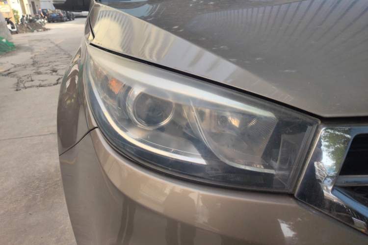 Used Chery Tiggo 3 2014 1.6L Manual Zhishang Edition Right Front Headlight