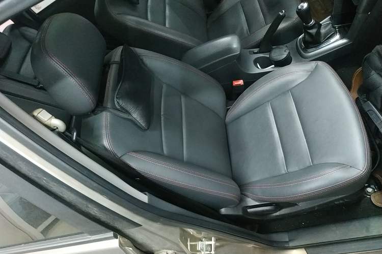 Used Chery Tiggo 3 2014 1.6L Manual Zhishang Edition Right Front Seat