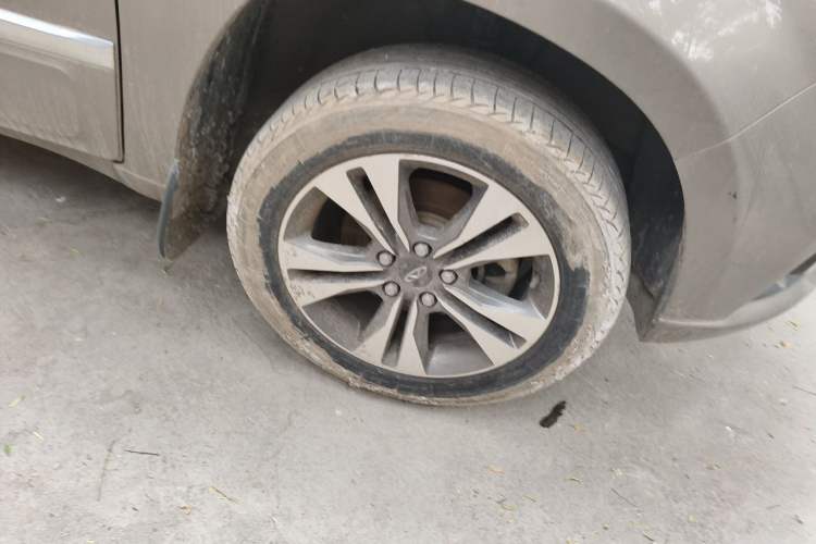 Used Chery Tiggo 3 2014 1.6L CVT ZhiShang Edition Right Front Wheel Hub