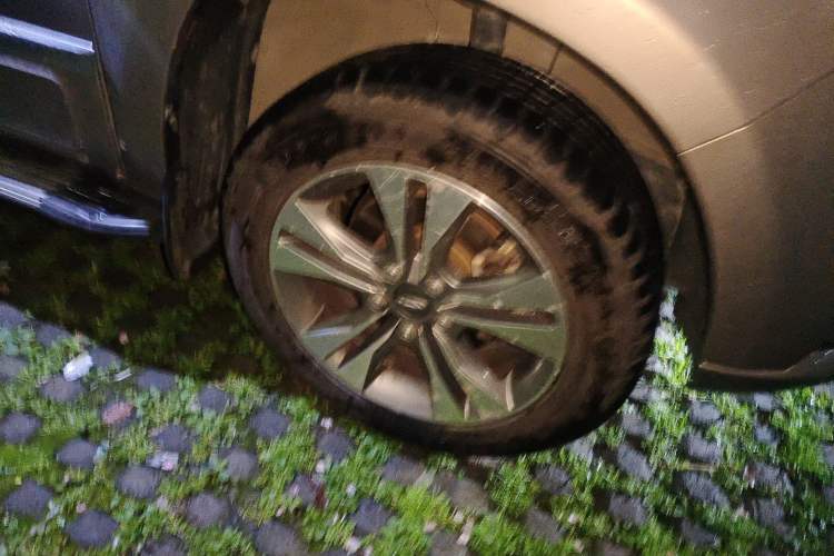 Used Chery Tiggo 3 2014 1.6L Manual Zhishang Edition Right Front Wheel Hub