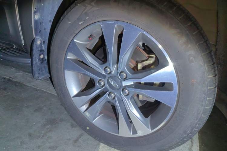 Used Chery Tiggo 3 2014 1.6L Manual Zhishang Edition Right Front Wheel Hub