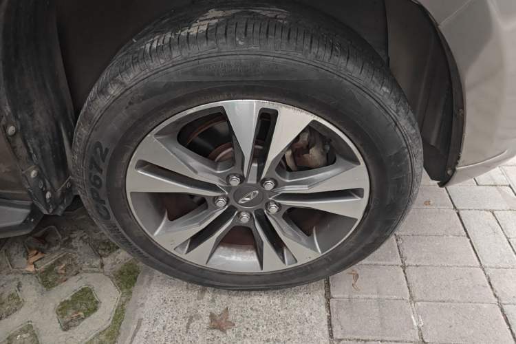 Used Chery Tiggo 3 2014 1.6L Manual Zhishang Edition Right Front Wheel Hub