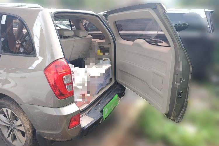 Used Chery Tiggo 3 2014 1.6L Manual Zhishang Edition Trunk