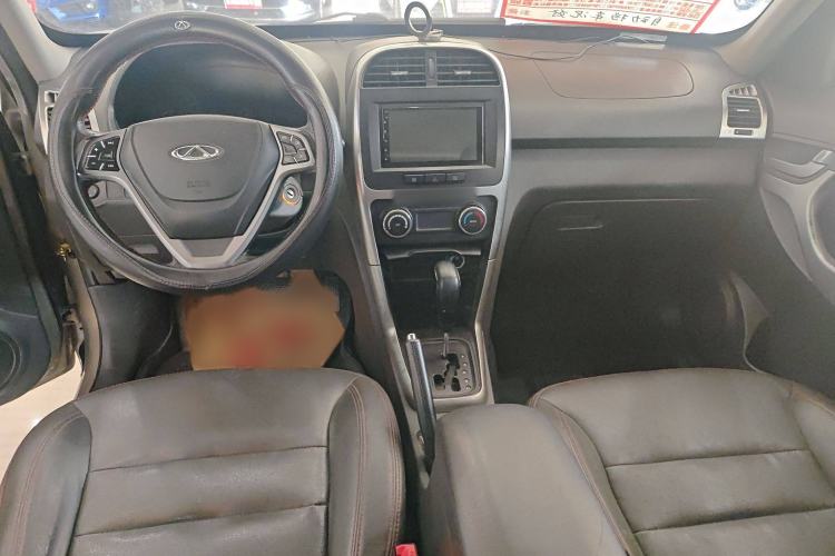 Used Chery Tiggo 3 2014 1.6L CVT ZhiShang Edition Interior 3
