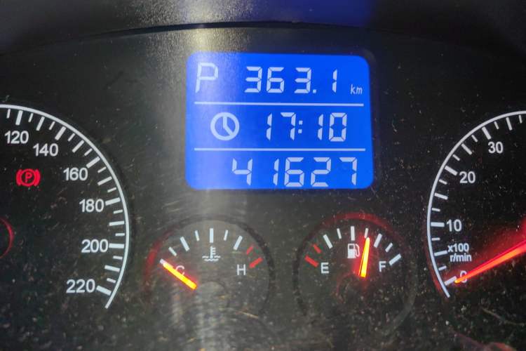 Used Chery Tiggo 3 2014 1.6L CVT Fashion Edition Odometer Close Up