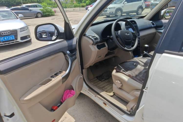 Used Chery Tiggo 3 2014 1.6L Manual Zhishang Edition Driver Seat