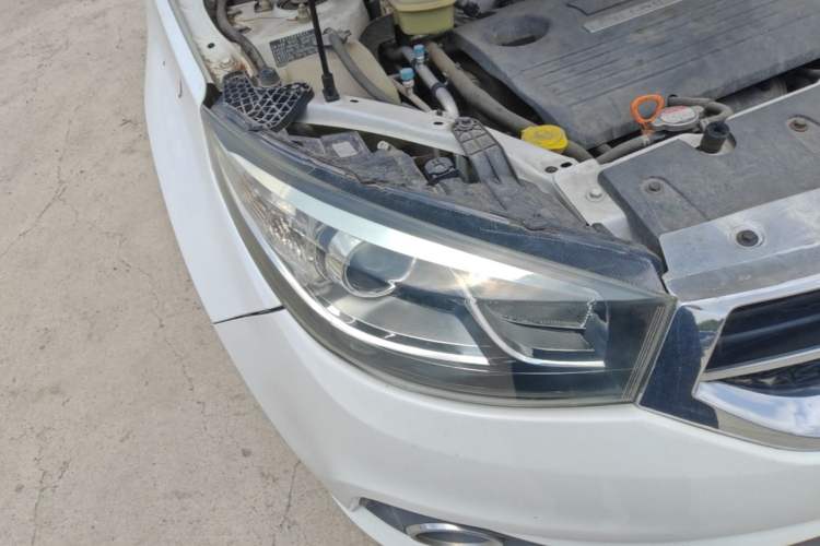 Used Chery Tiggo 3 2014 1.6L Manual Zhishang Edition Right Front Headlight