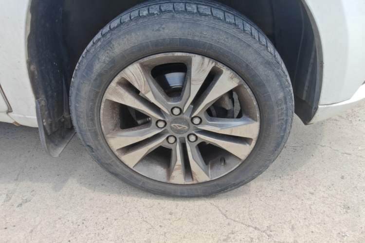 Used Chery Tiggo 3 2014 1.6L Manual Zhishang Edition Right Front Wheel Hub