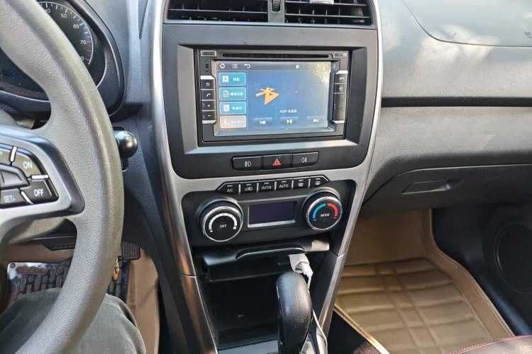 Used Chery Tiggo 3 2014 1.6L CVT ZhiShang Edition Audio And AC Panel