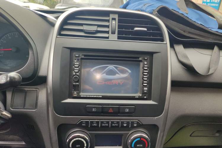 Used Chery Tiggo 3 2014 1.6L CVT ZhiShang Edition Audio And AC Panel
