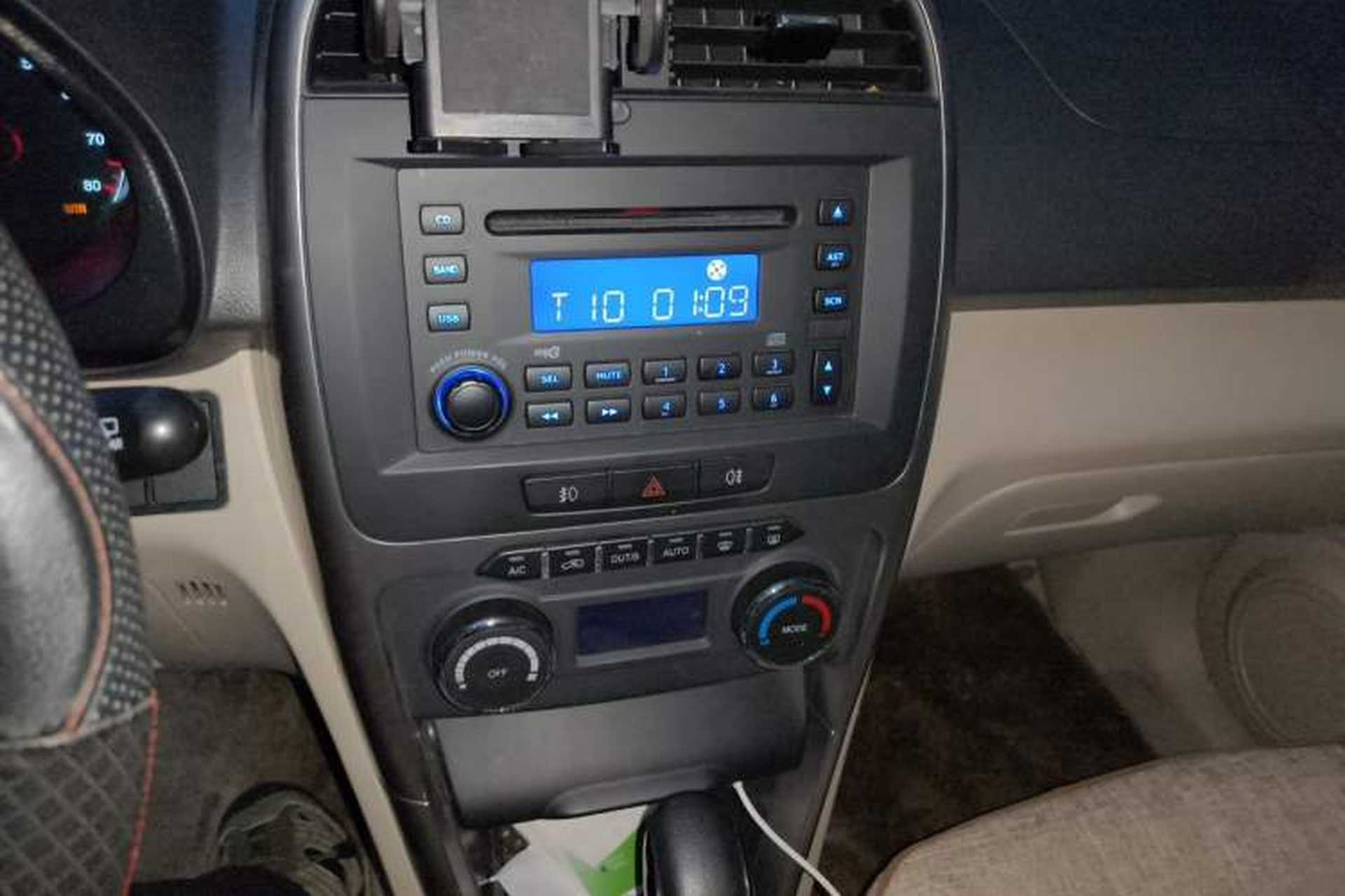 Used Chery Tiggo 3 2014 1.6L CVT ZhiShang Edition Audio And AC Panel