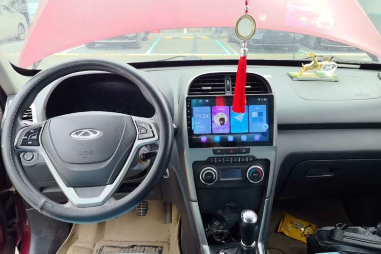 Used Chery Tiggo 3 2014 1.6L Manual Zhishang Edition Center Console