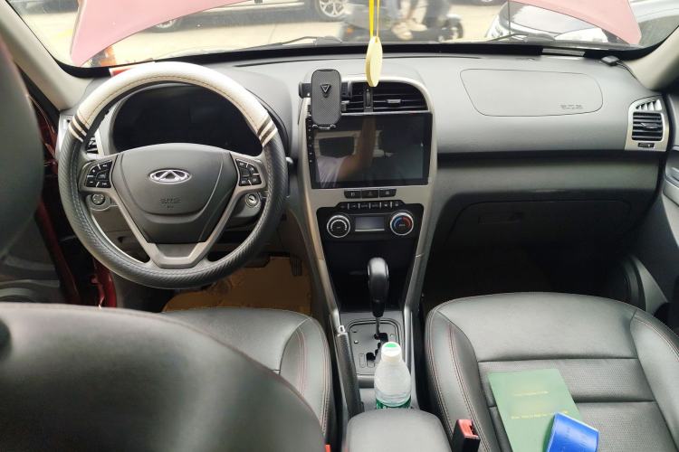 Used Chery Tiggo 3 2014 1.6L CVT ZhiShang Edition Center Console