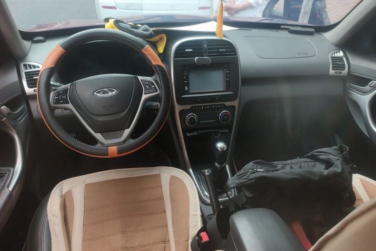 Used Chery Tiggo 3 2014 1.6L Manual Zhishang Edition Center Console