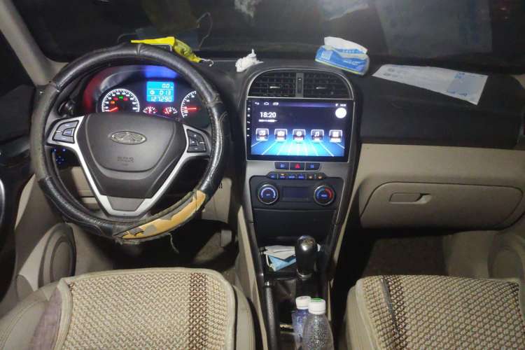 Used Chery Tiggo 3 2014 1.6L Manual Zhishang Edition Center Console