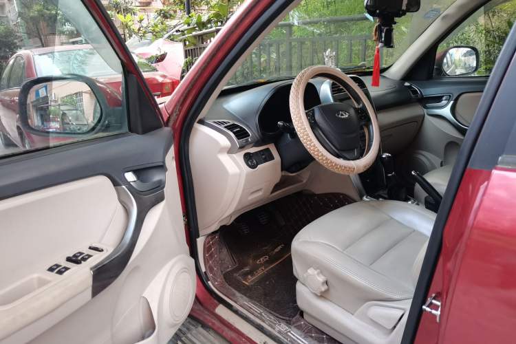 Used Chery Tiggo 3 2014 1.6L Manual Fashion Edition Driver Seat