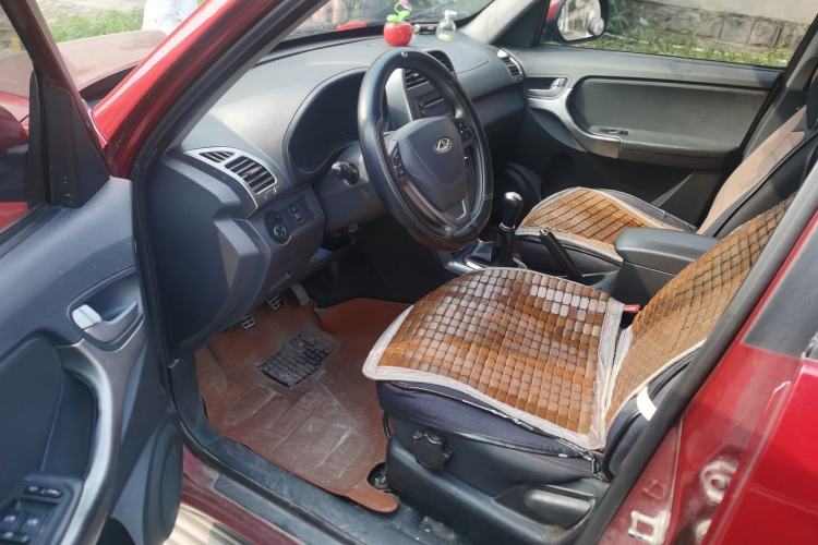 Used Chery Tiggo 3 2014 Magic Edition 1.6L Manual Fashion Version Driver Seat