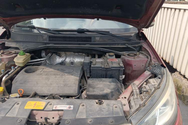 Used Chery Tiggo 3 2014 1.6L Manual Zhishang Edition Engine Bay Left