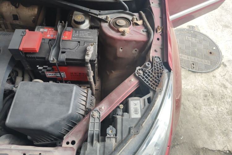 Used Chery Tiggo 3 2014 1.6L Manual Zhishang Edition Engine Bay Left