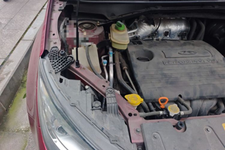 Used Chery Tiggo 3 2014 1.6L Manual Zhishang Edition Engine Bay Right