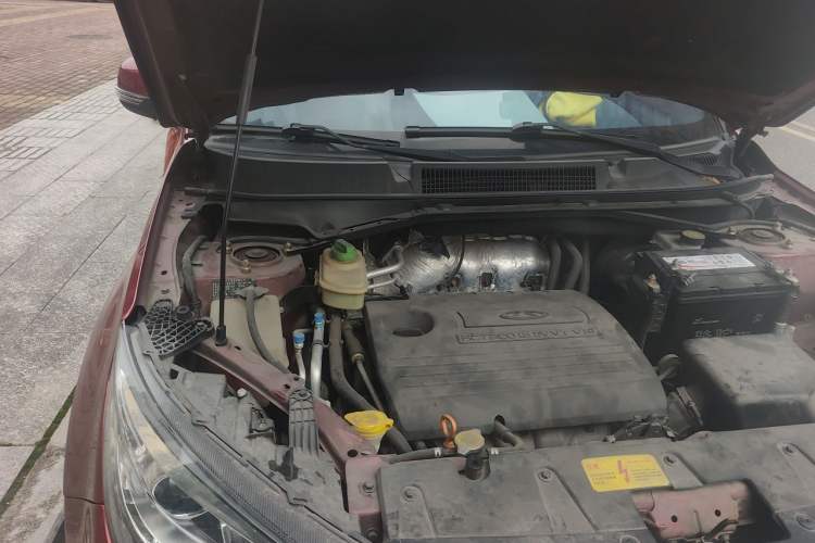 Used Chery Tiggo 3 2014 1.6L Manual Zhishang Edition Engine Bay Right