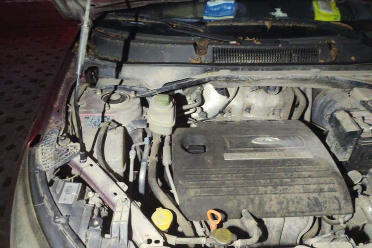 Used Chery Tiggo 3 2014 1.6L Manual Zhishang Edition Engine Bay Right