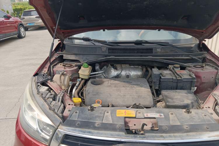 Used Chery Tiggo 3 2014 1.6L Manual Zhishang Edition Engine Bay Right