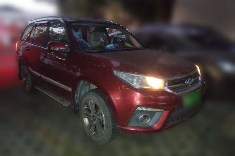 Used Chery Tiggo 3 2014 1.6L Manual Zhishang Edition Front Right 45 Deg