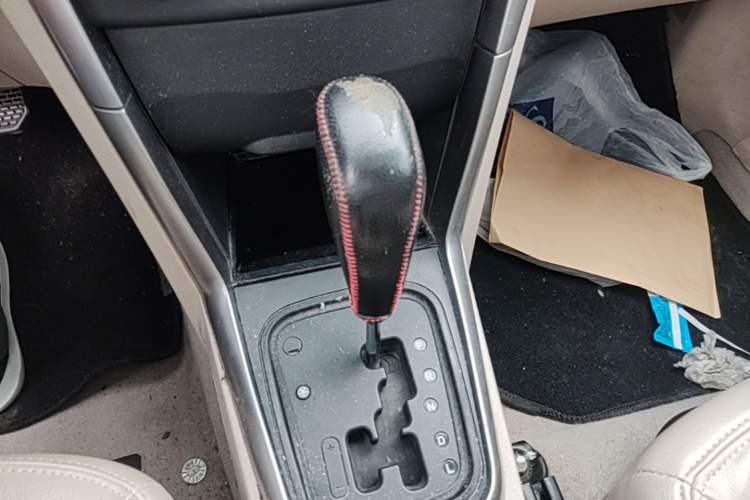 Used Chery Tiggo 3 2014 1.6L CVT ZhiShang Edition Gear Lever