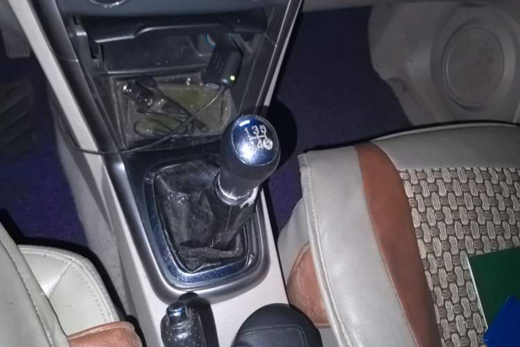 Used Chery Tiggo 3 2014 1.6L Manual Zhishang Edition Gear Lever