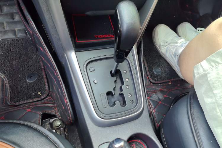 Used Chery Tiggo 3 2014 1.6L CVT Fashion Edition Gear Lever