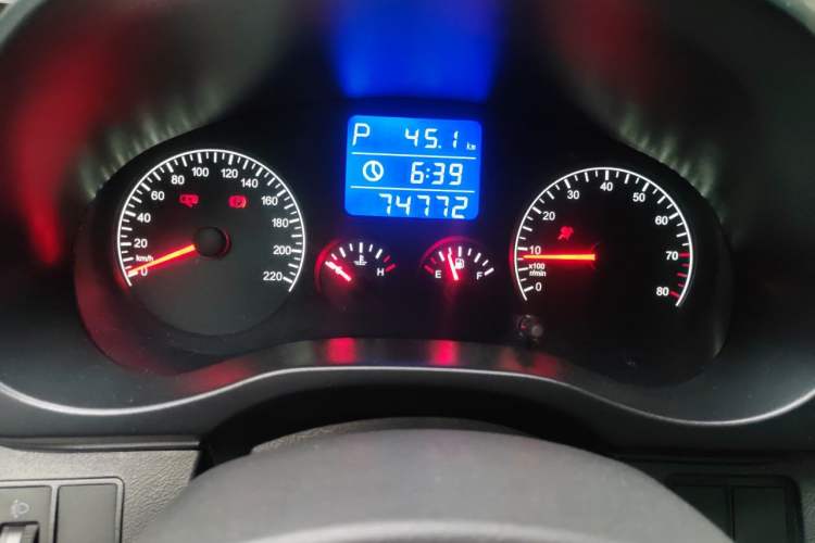 Used Chery Tiggo 3 2014 1.6L CVT ZhiShang Edition Instrument Cluster