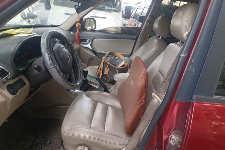Used Chery Tiggo 3 2014 1.6L Manual Luxury Edition Left Front Seat