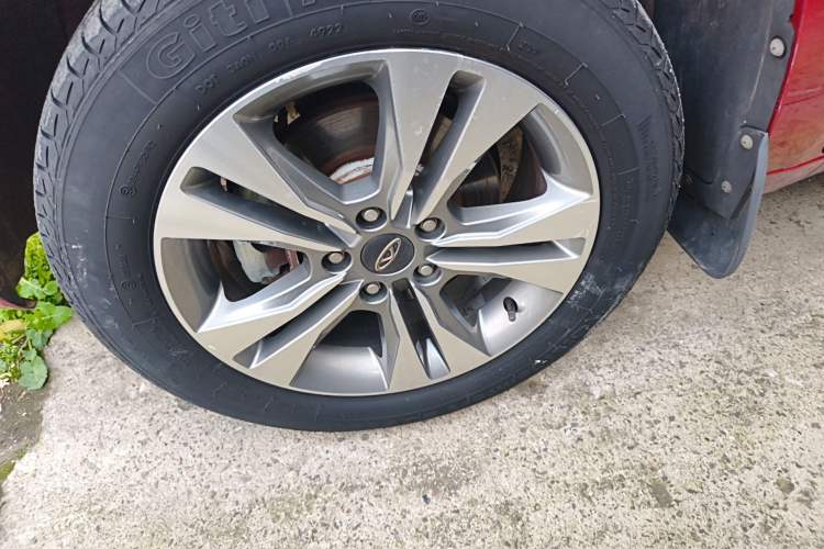 Used Chery Tiggo 3 2014 1.6L CVT ZhiShang Edition Left Front Wheel Hub