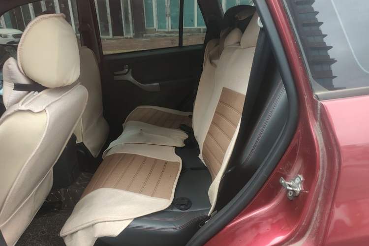 Used Chery Tiggo 3 2014 1.6L Manual Zhishang Edition Left Rear Seat