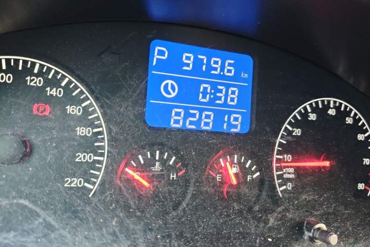 Used Chery Tiggo 3 2014 1.6L CVT ZhiShang Edition Odometer Close Up