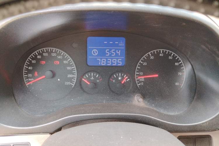 Used Chery Tiggo 3 2014 1.6L Manual Zhishang Edition Odometer Close Up