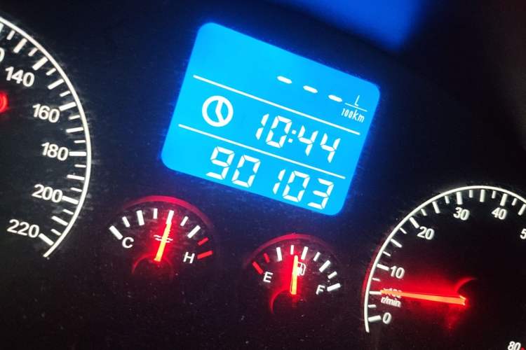 Used Chery Tiggo 3 2014 1.6L Manual Luxury Edition Odometer Close Up