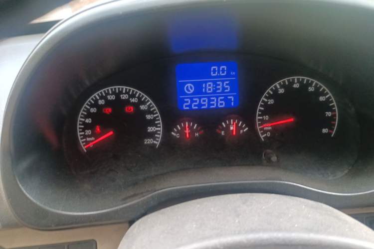 Used Chery Tiggo 3 2014 1.6L Manual Luxury Edition Odometer Close Up
