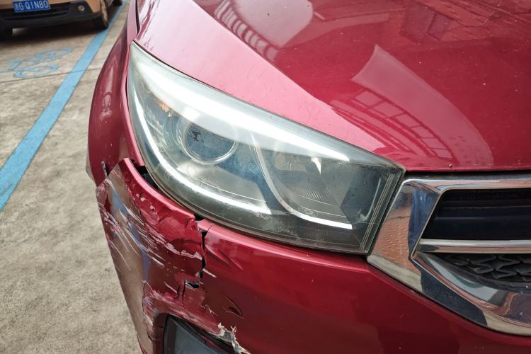 Used Chery Tiggo 3 2014 1.6L CVT ZhiShang Edition Right Front Headlight