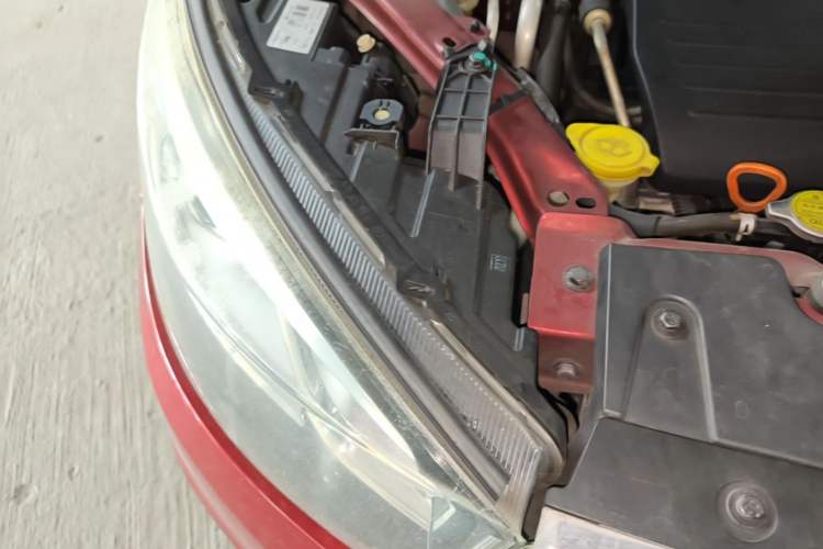 Used Chery Tiggo 3 2014 1.6L CVT Fashion Edition Right Front Headlight